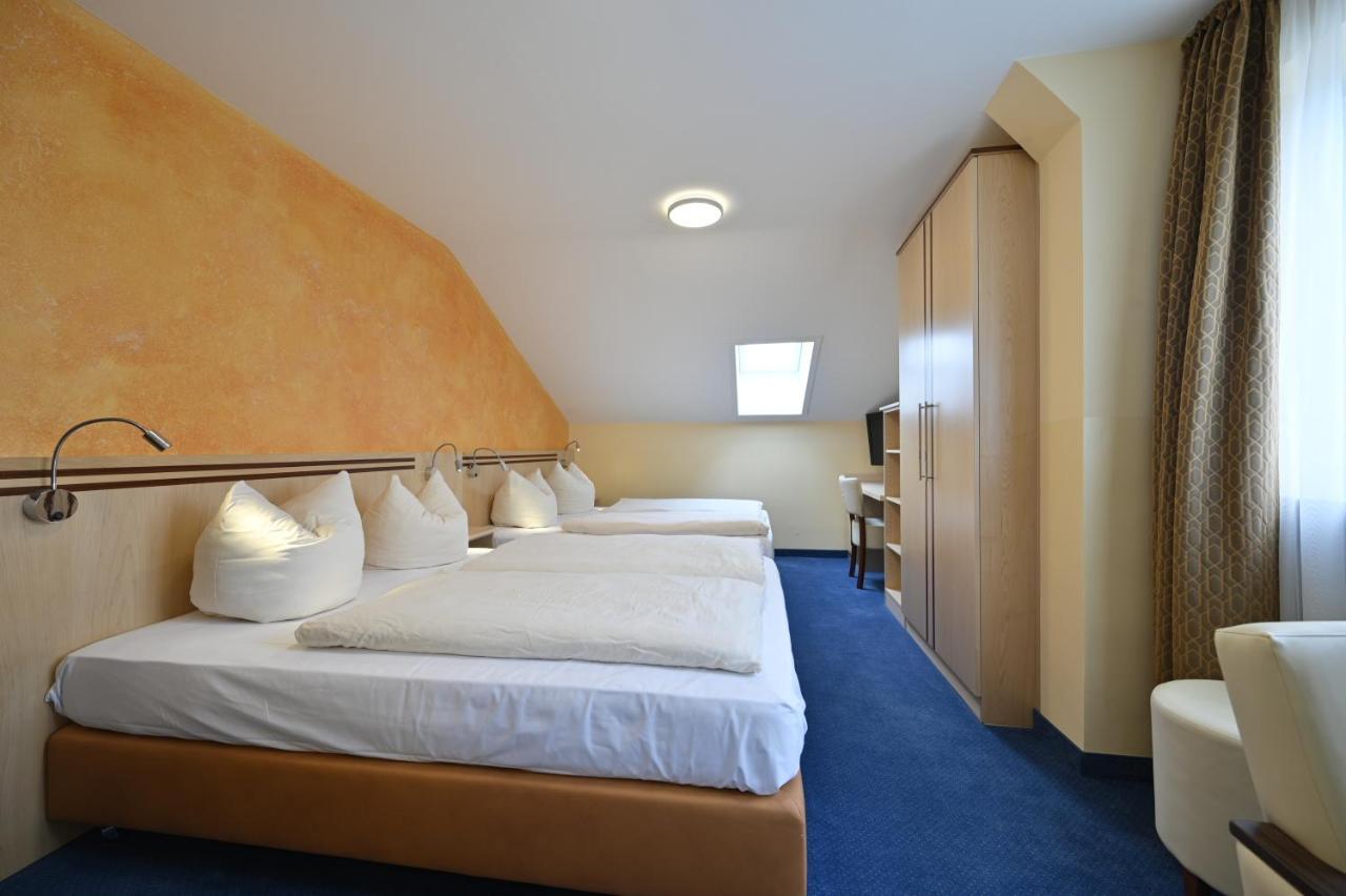 Hotel Apollo Garni Regensburg Bagian luar foto