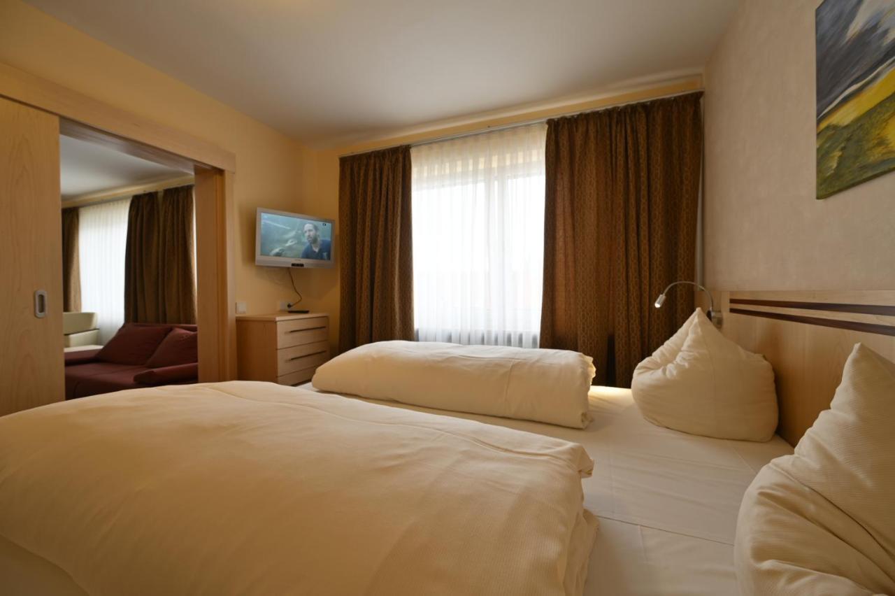 Hotel Apollo Garni Regensburg Bagian luar foto