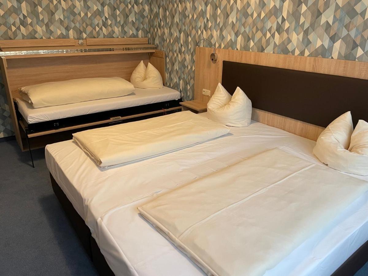 Hotel Apollo Garni Regensburg Bagian luar foto